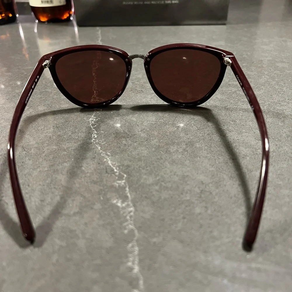 COACH SUNGLASSES - Picture 2 of 5